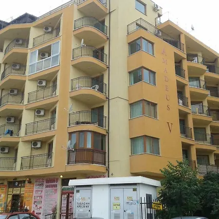 Апартамент Modern 1 Bedroom In Amadeus 5 *