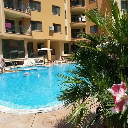 Modern 1 Bedroom In Amadeus 5 サニービーチ
